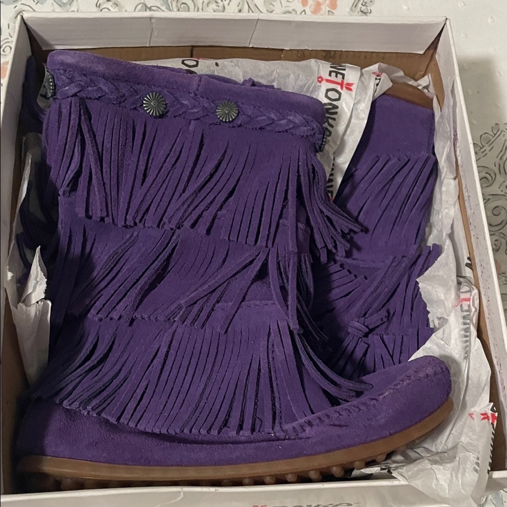 Minnetonka Purple Fringe Moccasins